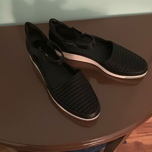 NWOT Baretraps Harmony Mary Jane’s Wedge Comfort Slip Ones Size 9 $20